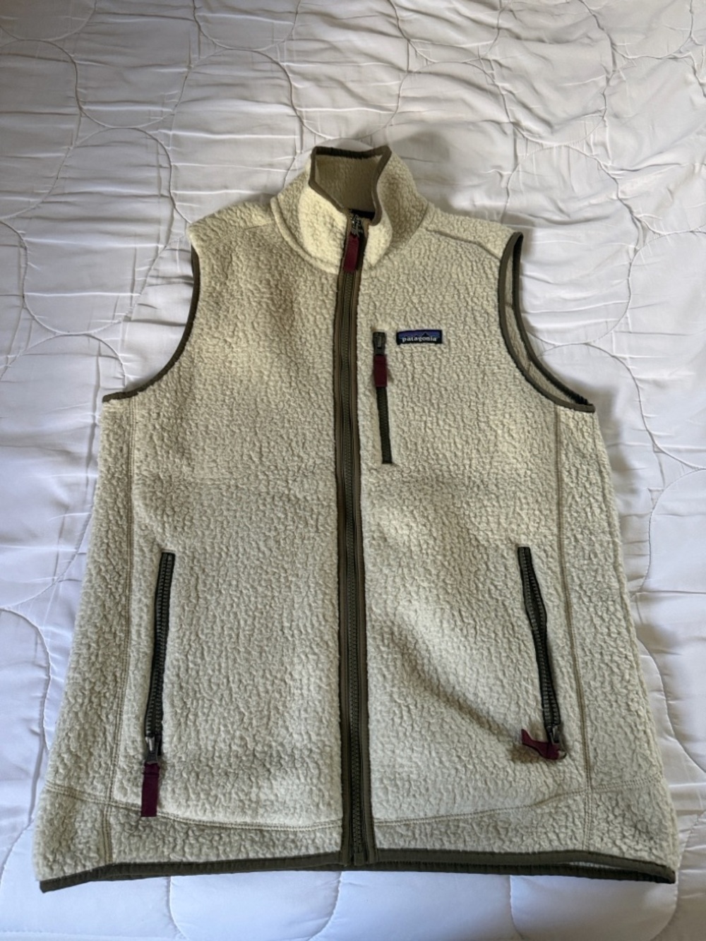 Patagonia Cream Sherpa Fleece Vest size large